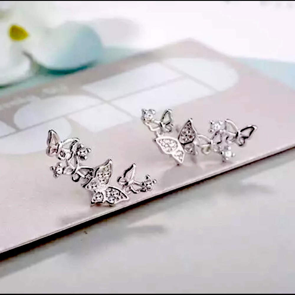 ๐ Silver 925 Butterfly ๐ฆ Stud Earrings - Picture 1 of 5